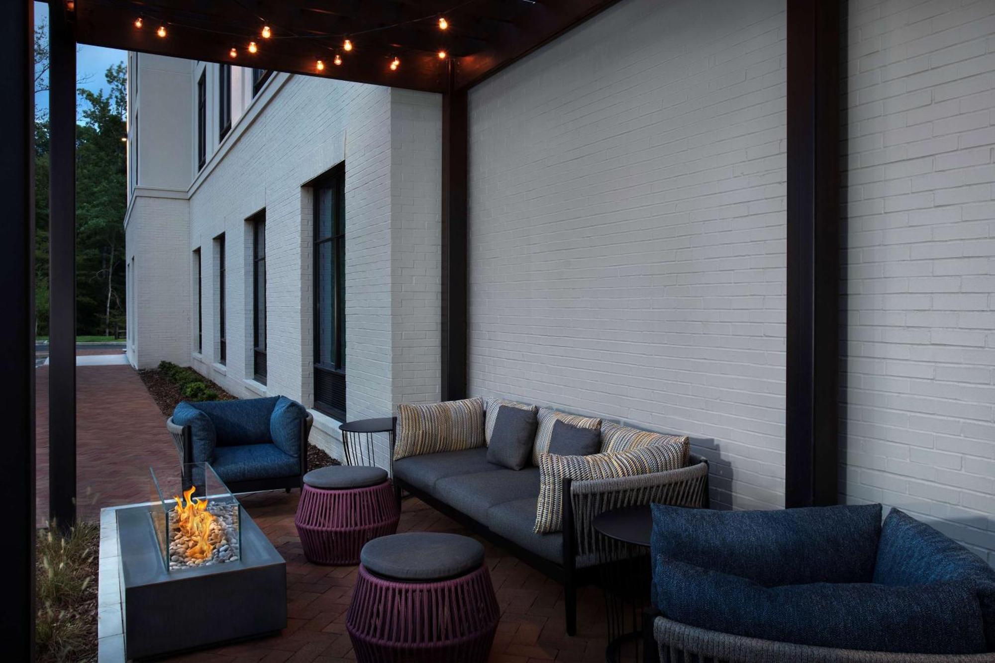 Hotel Hampton Huntsville/village Of Providence, Al